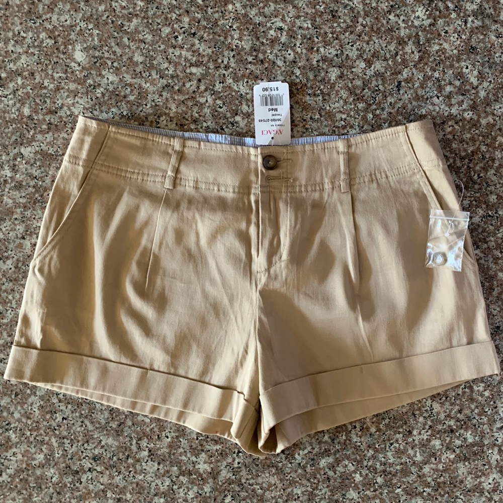 A’GACI Khaki Shorts by Timing